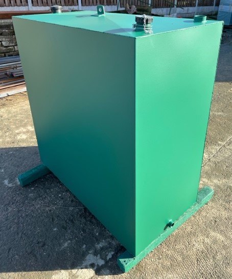 Fuel Tank Shop 900 Litre Single Skin Steel Oil Tank